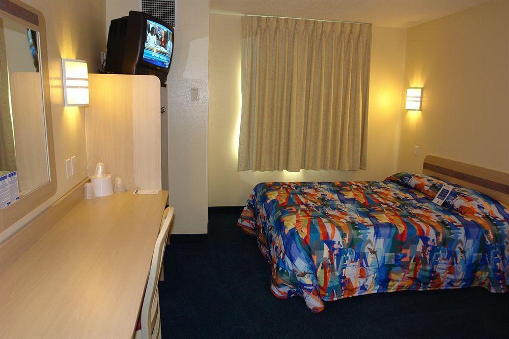 Motel 6-Portsmouth, Nh ภายนอก รูปภาพ