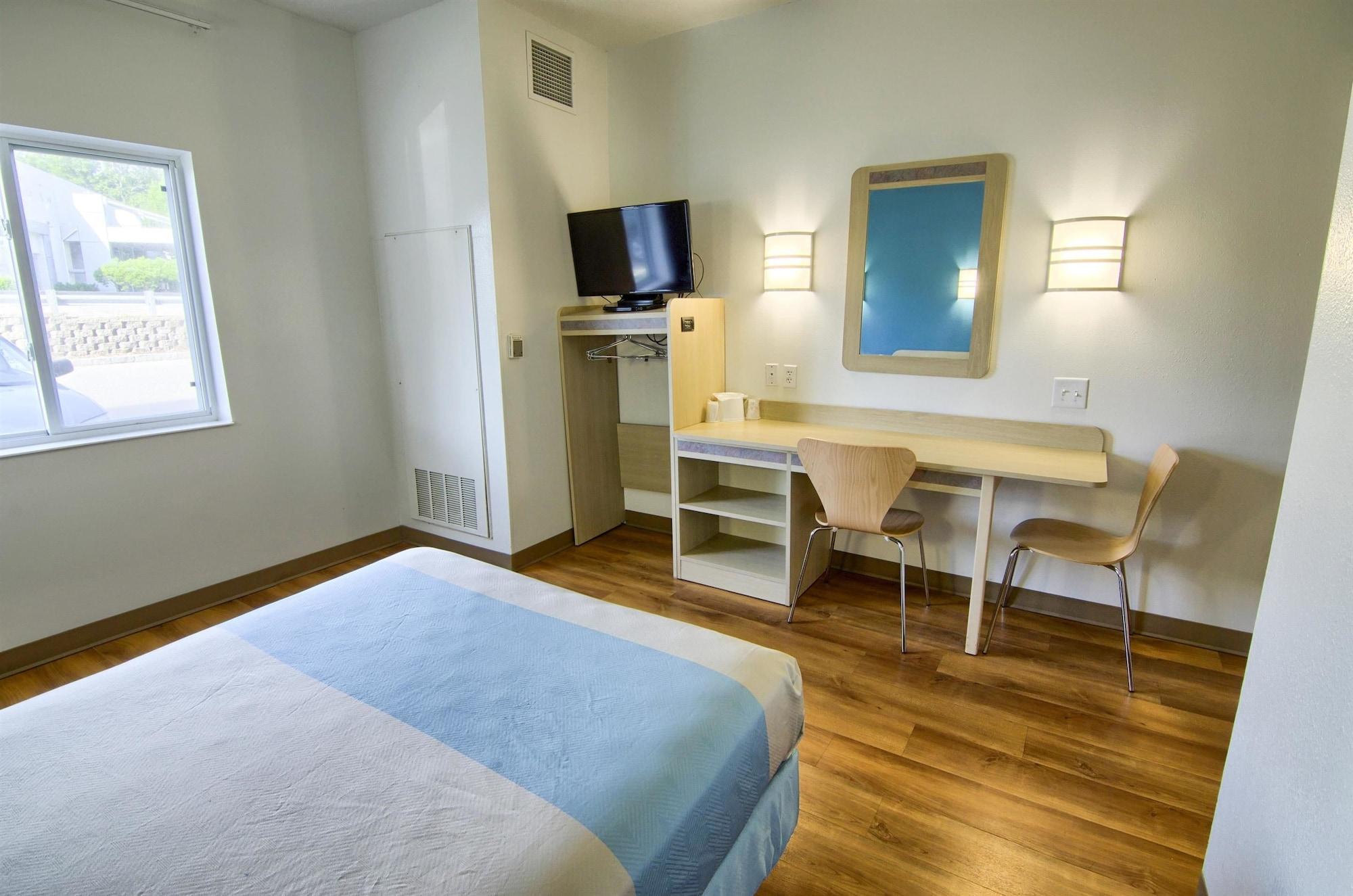 Motel 6-Portsmouth, Nh ภายนอก รูปภาพ