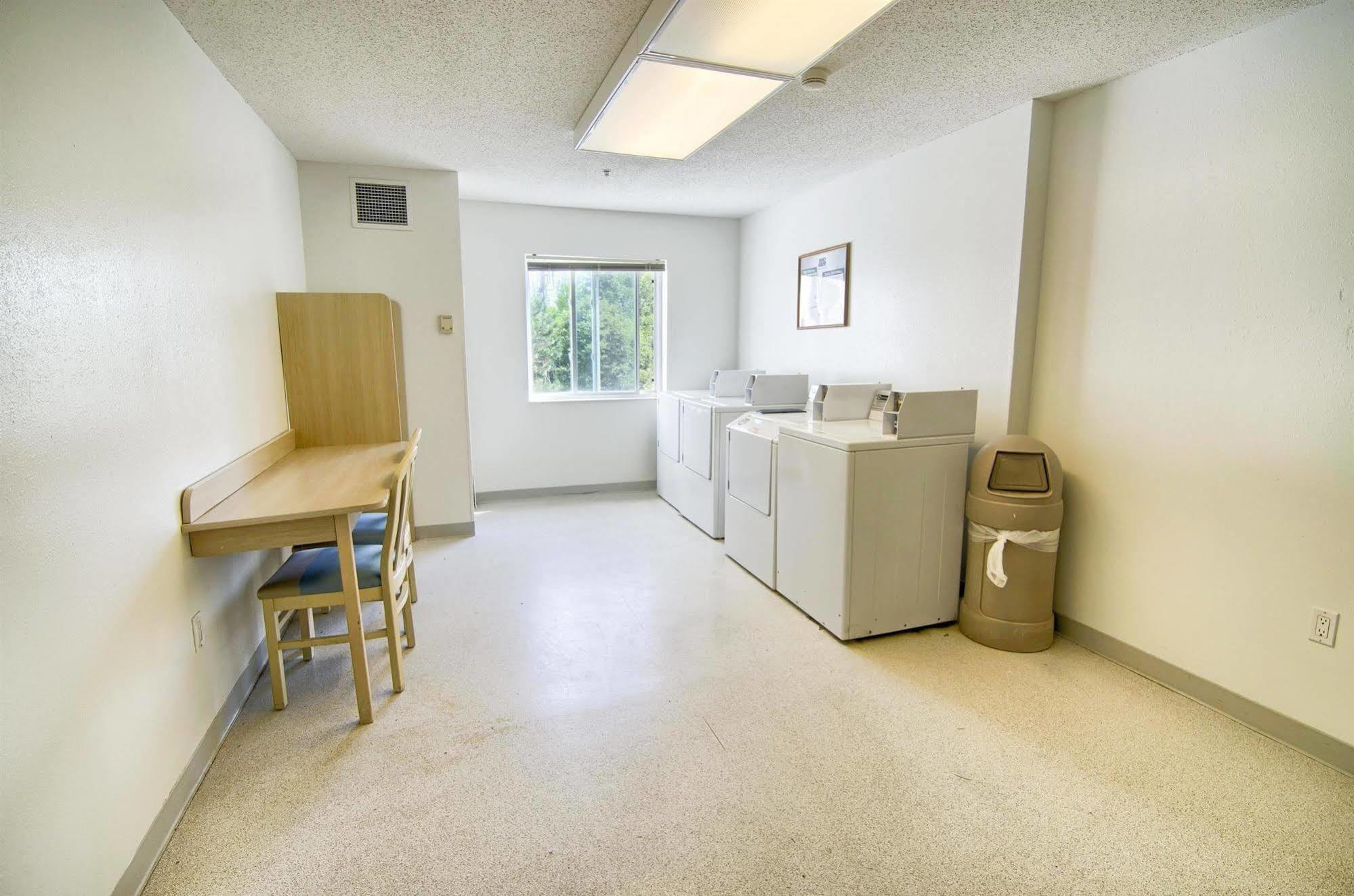 Motel 6-Portsmouth, Nh ภายนอก รูปภาพ