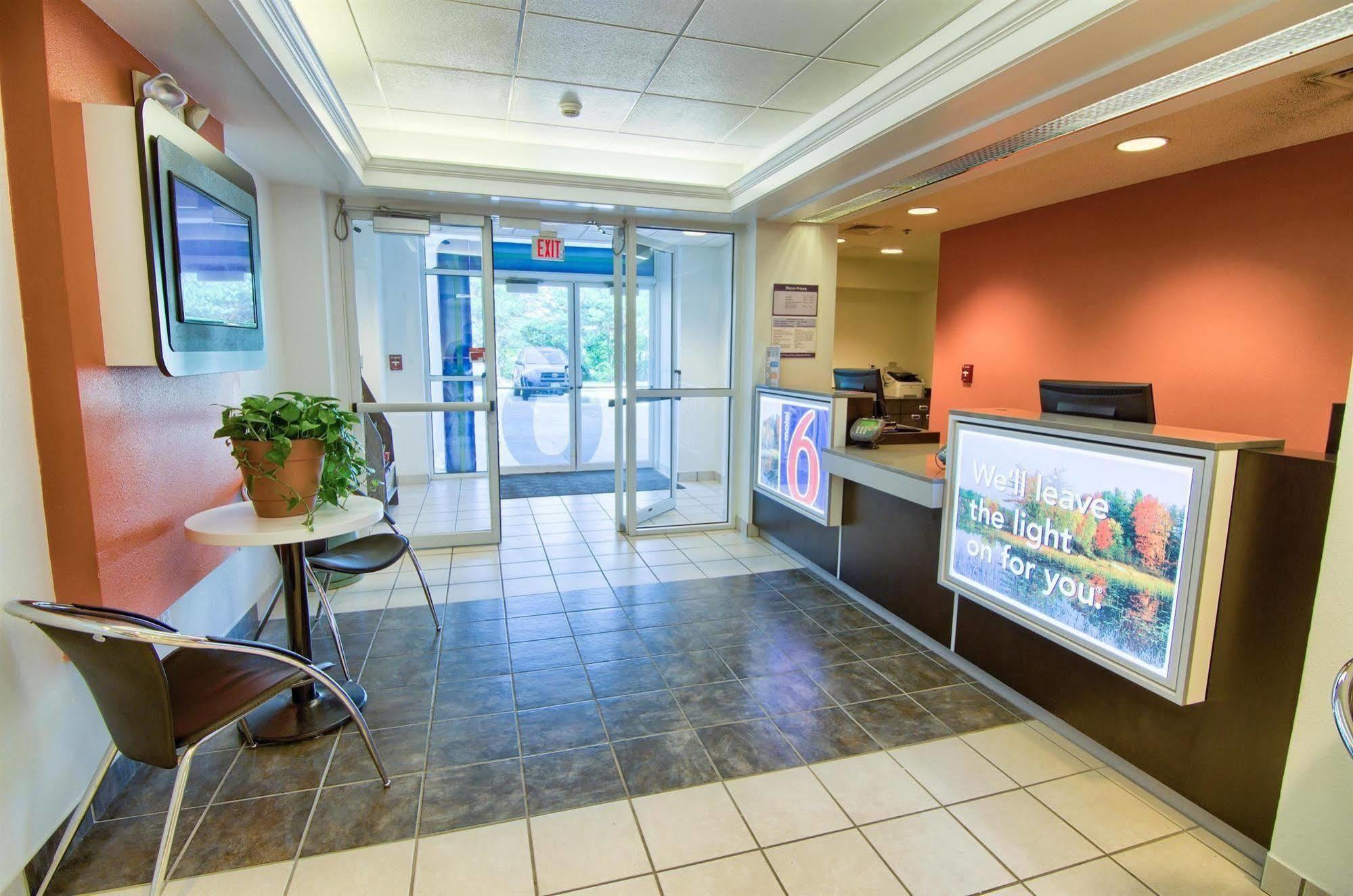 Motel 6-Portsmouth, Nh ภายนอก รูปภาพ