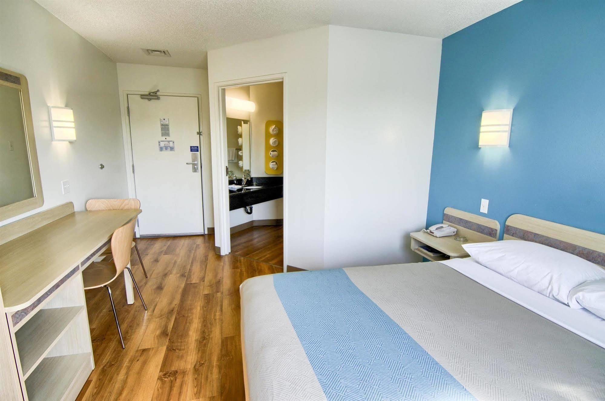 Motel 6-Portsmouth, Nh ภายนอก รูปภาพ