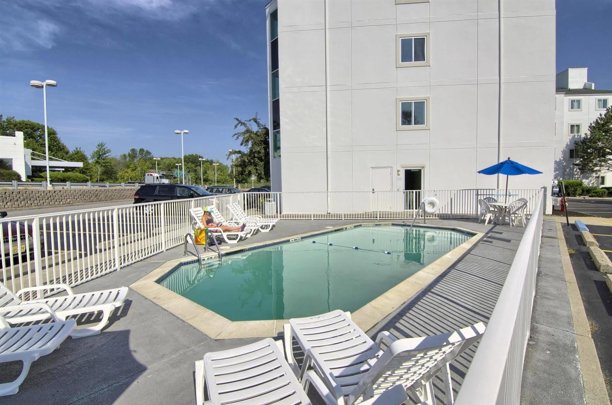 Motel 6-Portsmouth, Nh ภายนอก รูปภาพ